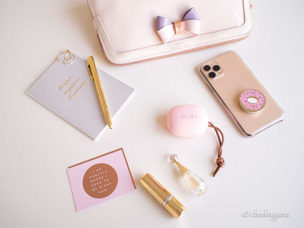 Product Shoot – Sudio Tolv Earphones